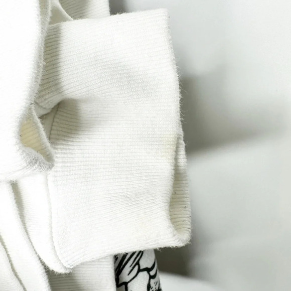 Blind Rooster “Trustworthy “ White Rose Sweatshirt Size Large - Picture 5 of 6